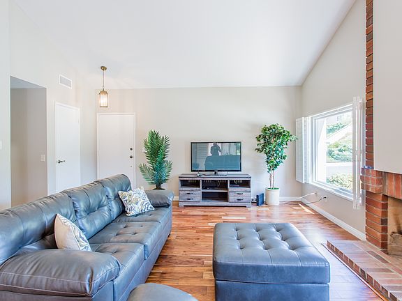 5th image of 10587 Montego Dr