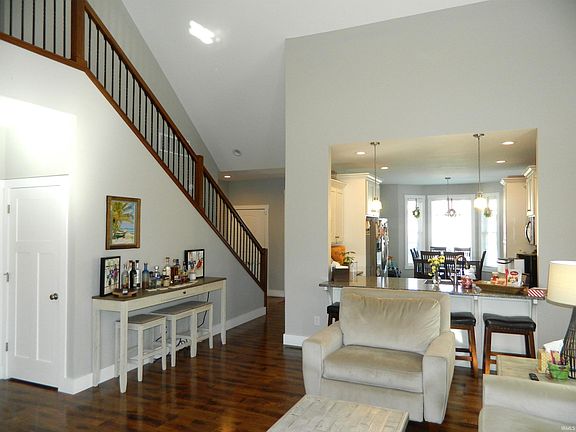 4th image of 903 W Baywood Dr