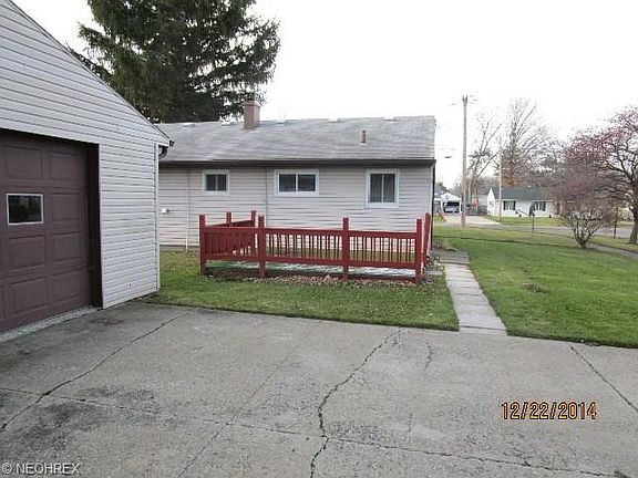 2nd image of 901 East Dr