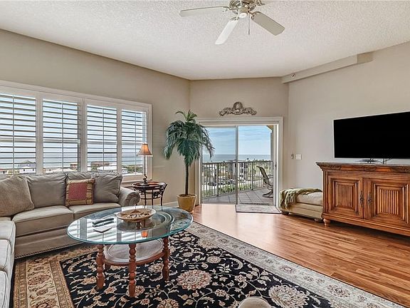 2nd image of 403 Tarpon Ave APT 409