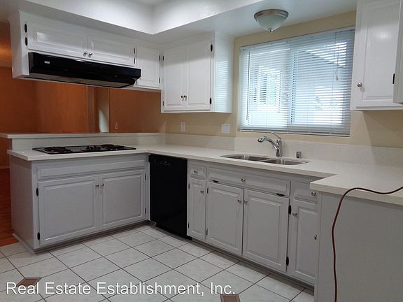 2nd image of 2651 Fairmont Ave