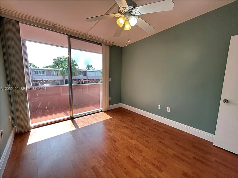 14110 Kendale Lakes Cir — Photo 59