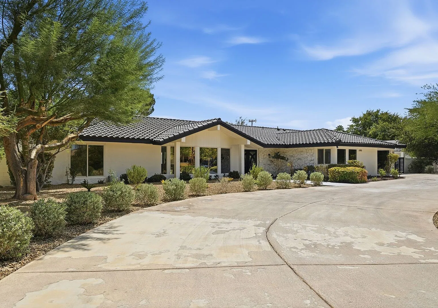 6980 Mira Vista Street, Las Vegas, NV 89120 — Photo 2