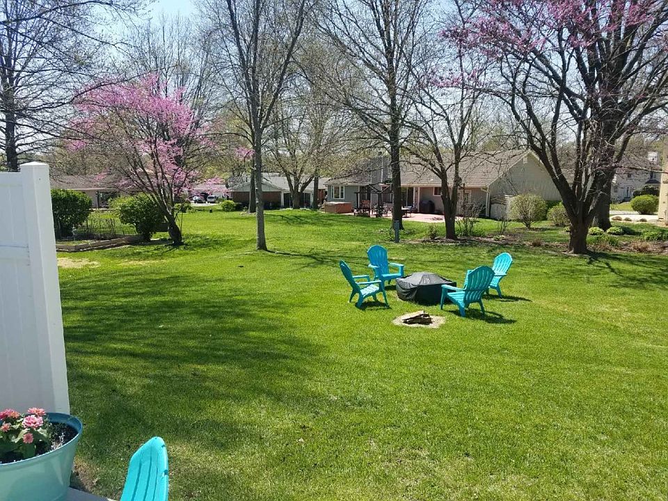 2nd image of 41 Savoy Dr