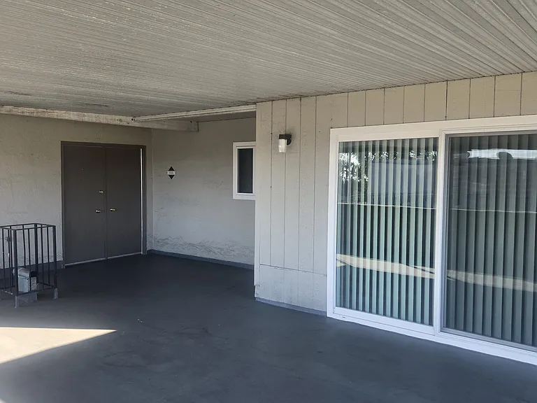520 Van Buren Avenue — Photo 129