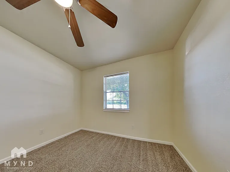 4809 Cedar St — Photo 12