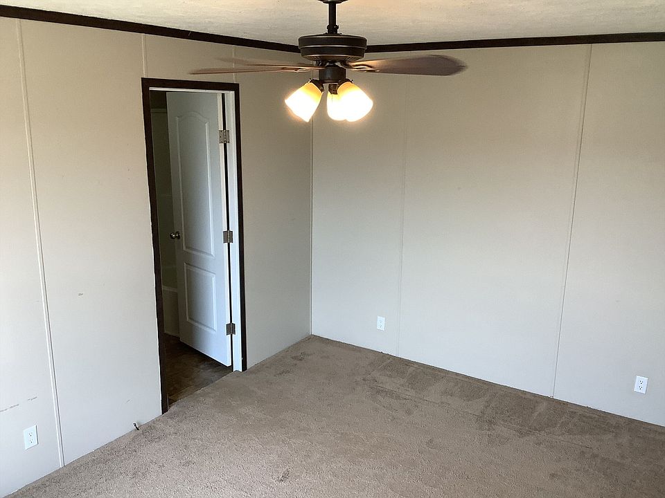 1st image of 1945 Evergreen Ln Unit 135