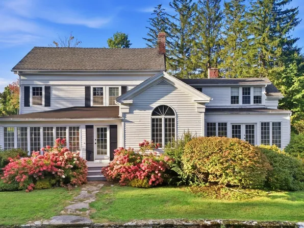 851 Lenox Rd, Richmond, MA 01254