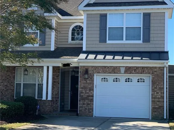 3005 Silver Charm Cir, Suffolk, VA 23435