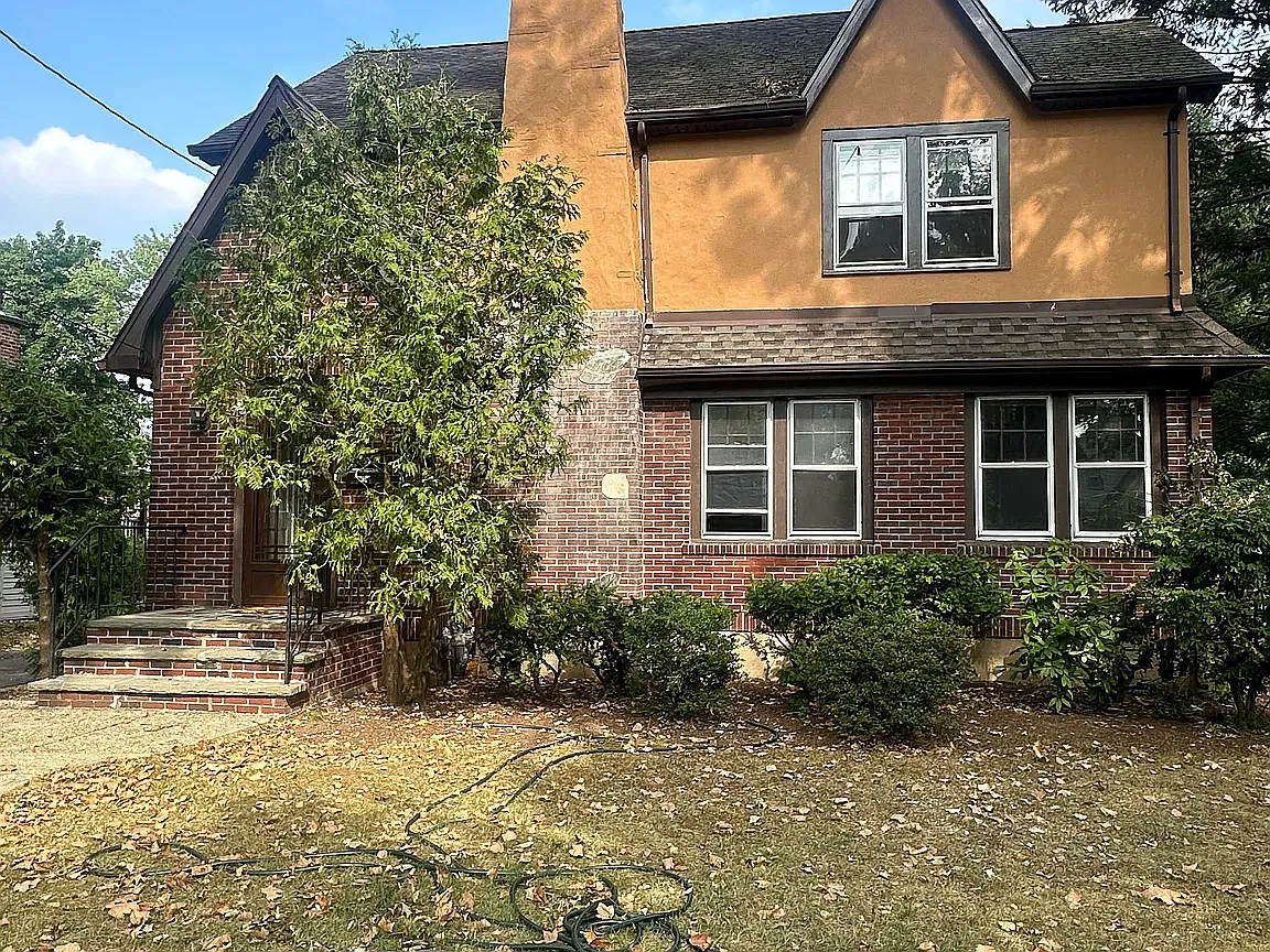 5 bed, 3.5 bath, 2434 sqft, $5,300 — Photo 3