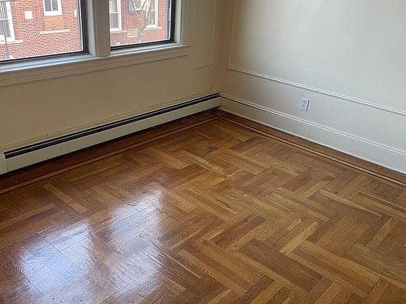 5th image of 10502 32nd Ave #2B