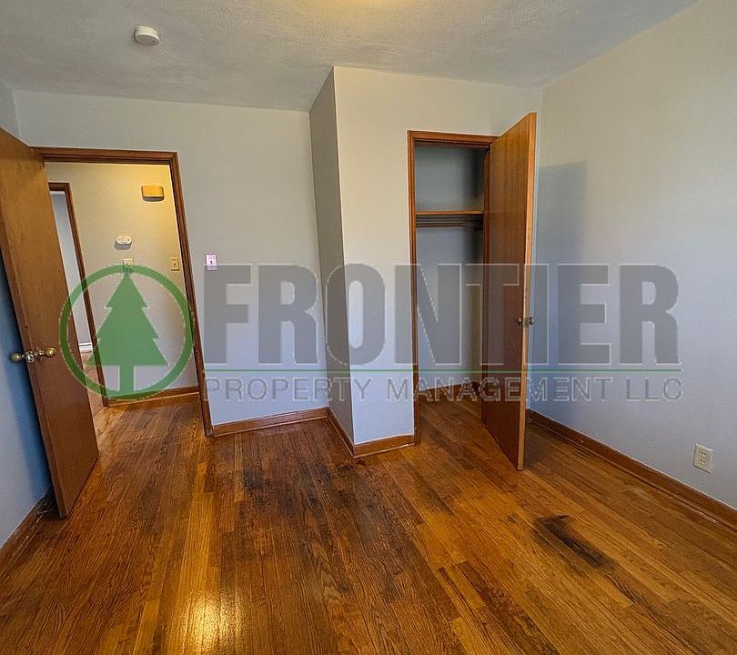 1st image of 532 Ames Pl