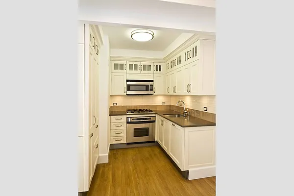 Rented by Stribling | media 26