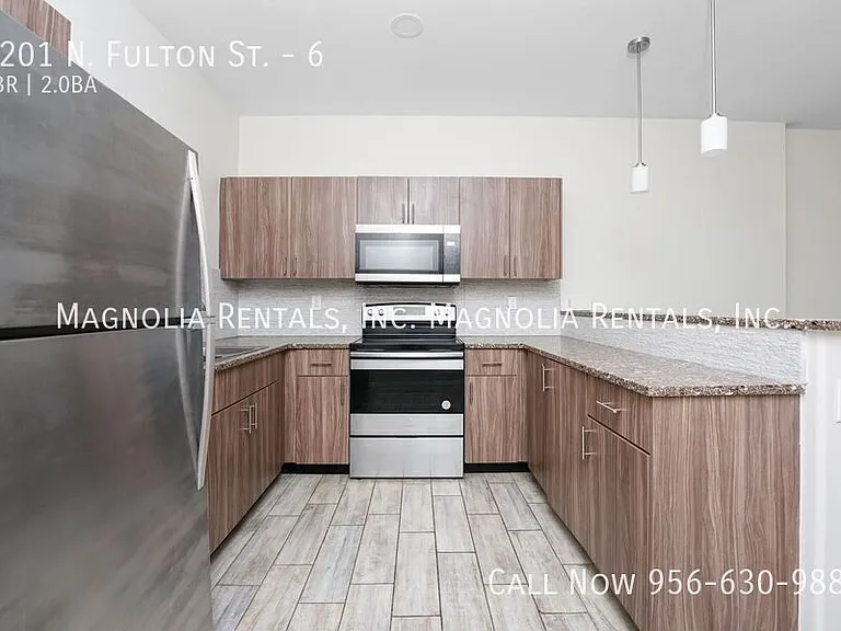 2201 N Fulton St #6 — Photo 6