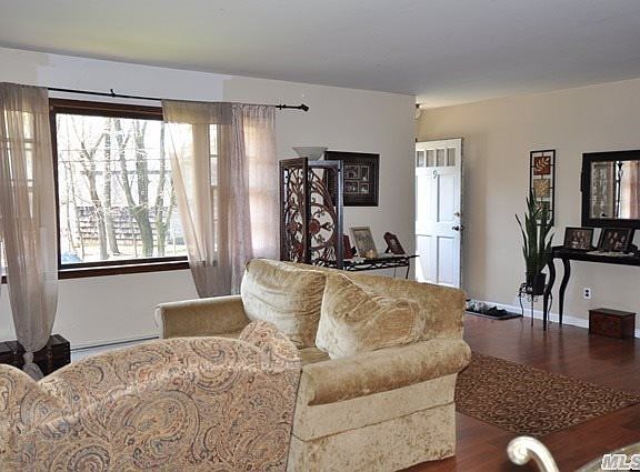 2nd image of 79 Hillwood Dr