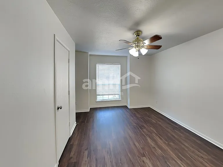 6907 Grant Dr — Photo 20