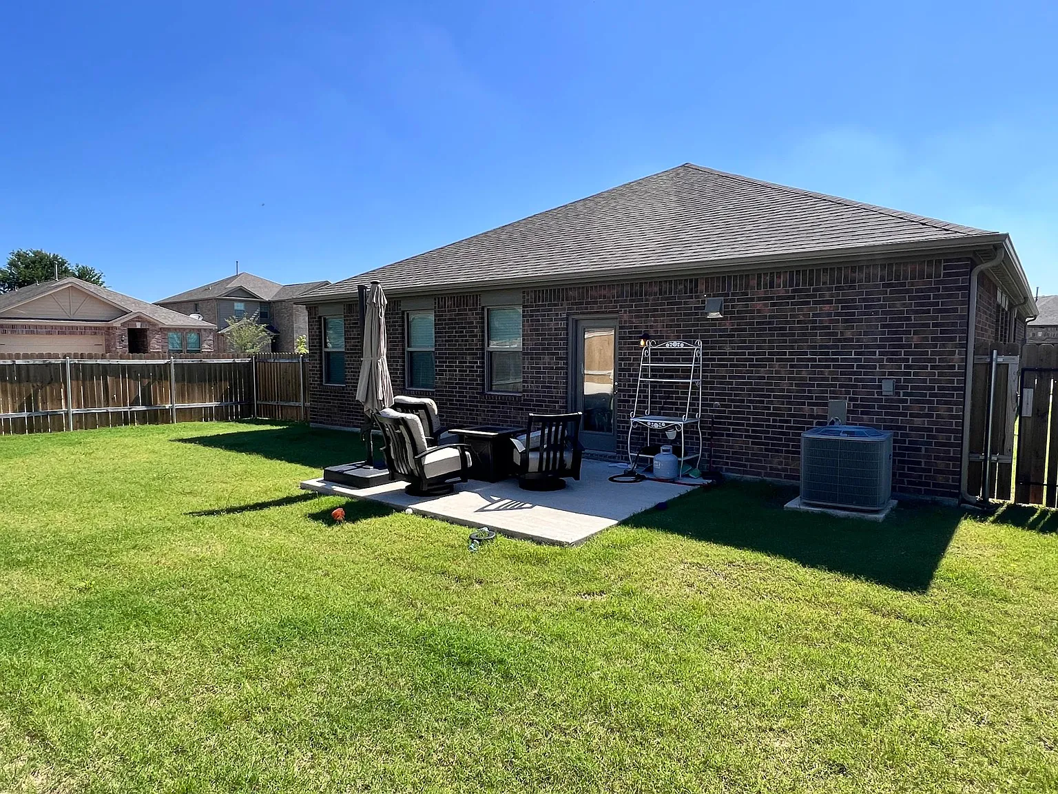 4 bed, 1801 sqft, $1,995 — Photo 4