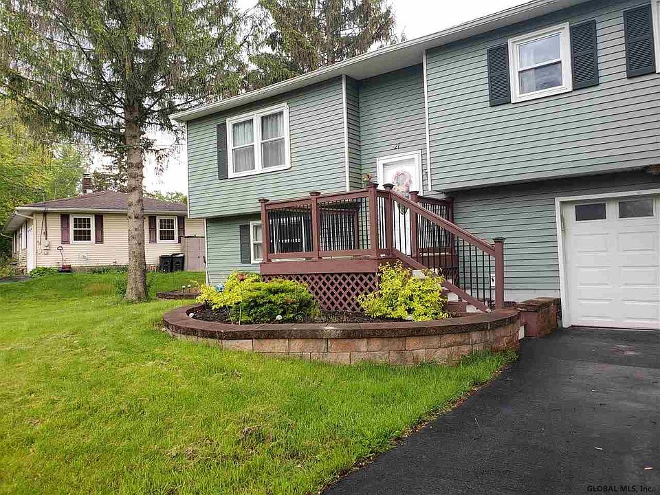 1st image of 21 Dorchester Dr