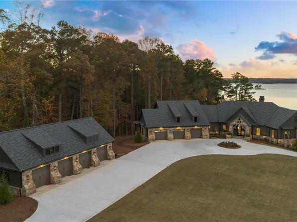 6091 Gc Crow Rd, Flowery Branch, GA 30542