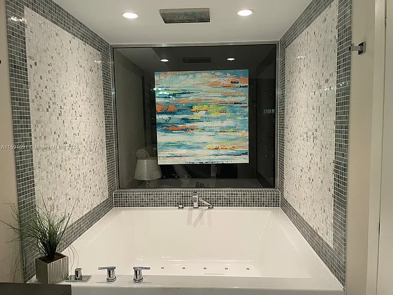 200 Biscayne Boulevard Way #1107 — Photo 9