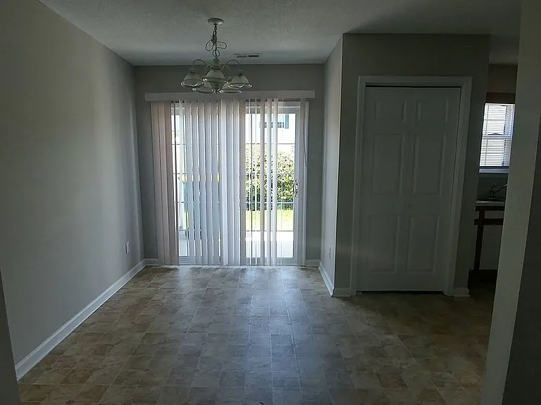 87 Century Ct — Photo 7