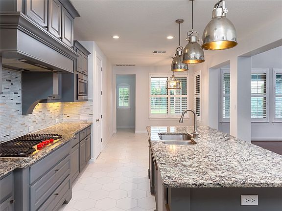 5th image of 8801 Rocky Creek Blvd Unit 7