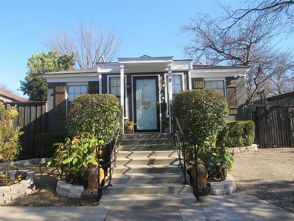 1st image of 308 N Oak Cliff Blvd