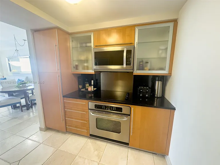 6365 Collins Ave #1506 — Photo 5