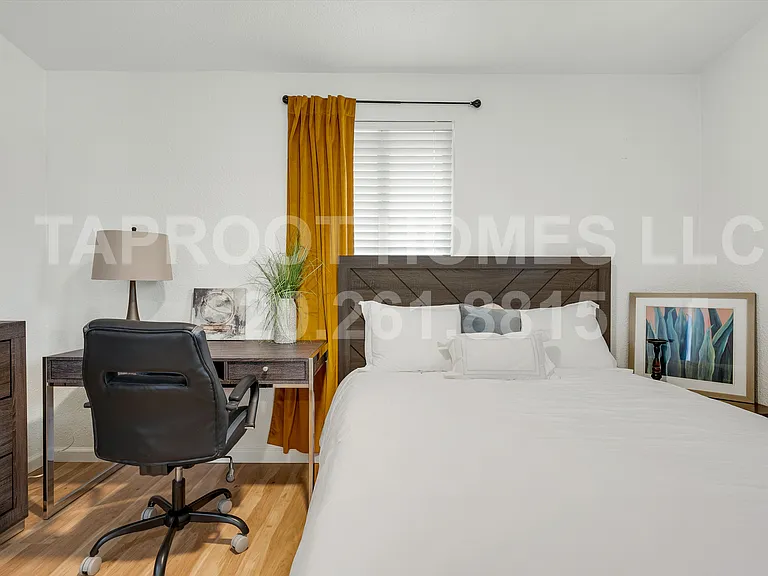 730 E Lester St #1 — Photo 17