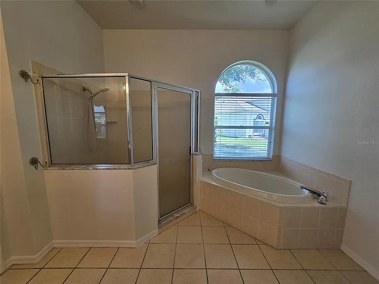 15305 Palomapark Ln — Photo 18