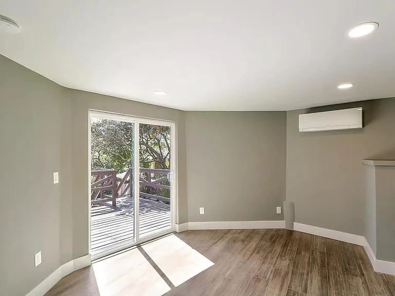 16001 Glen Una Dr — Photo 7