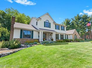 5139 Milroy Ln, Brighton, MI