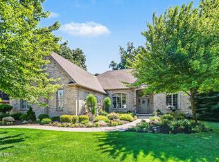 3401 Swan Ridge Ln, Maumee, OH 43537
