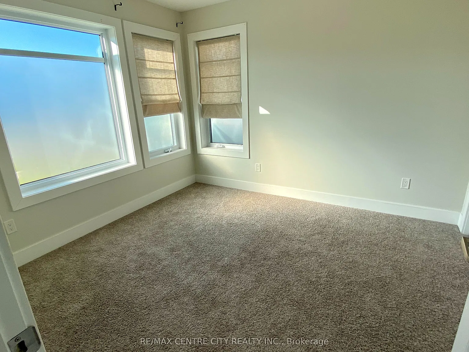 3 bed, $2,600 — Photo 3