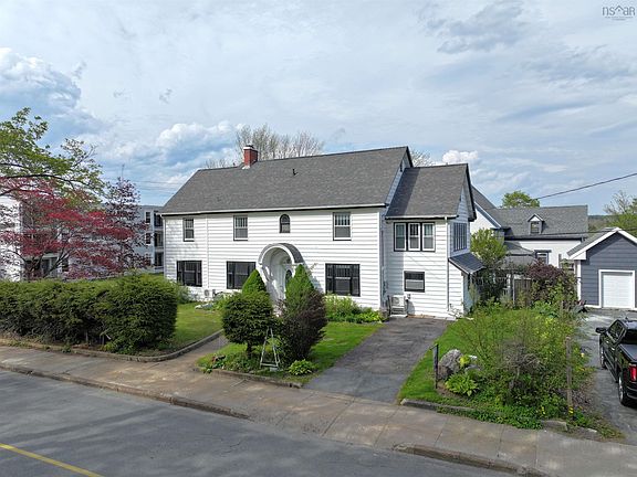 2nd image of 41 Alexandra Ave