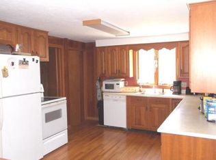 15 East Ave, Shrewsbury, MA 01545