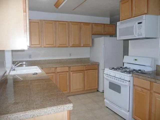 5010 Biltmore St — Photo 7