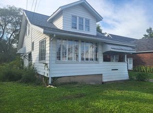 114 S 8th Ave, Clarion, PA 16214