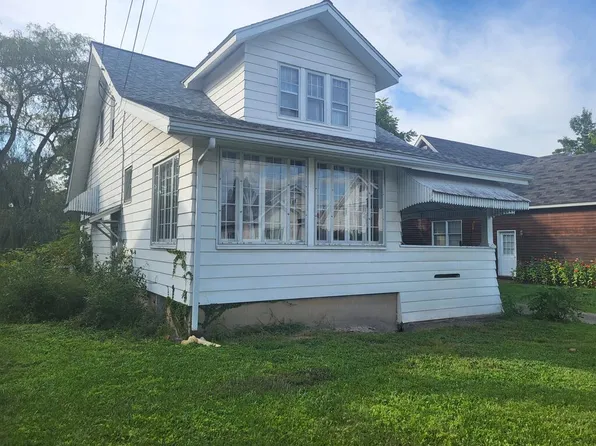 114 S 8th Ave, Clarion, PA 16214