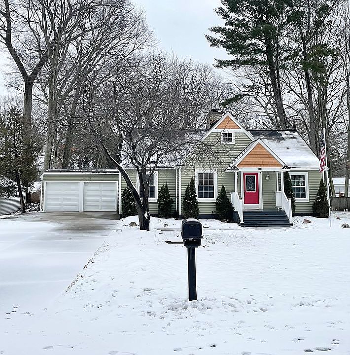 1st image of 4126 Plymouth Dr