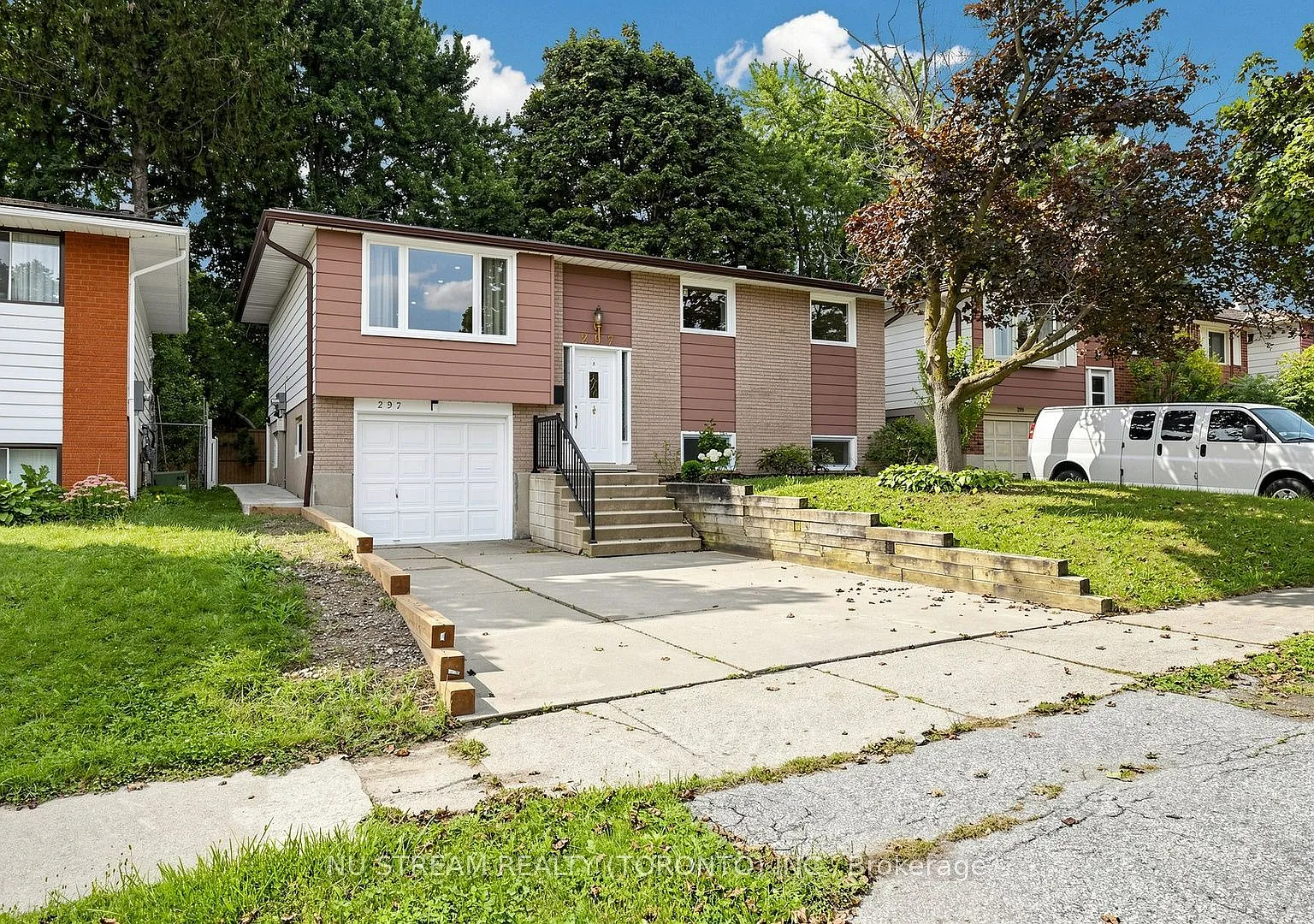 3 bed, $2,500 — Photo 2