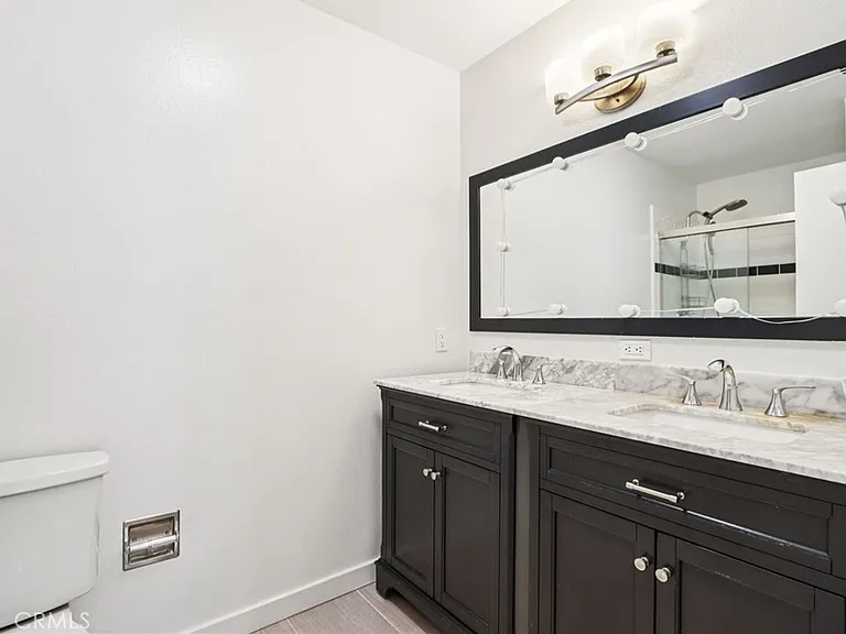 403 N Oakhurst Dr #204 — Photo 9