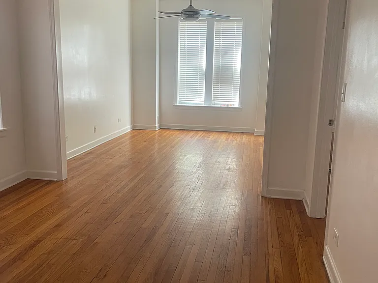 2434 W Pershing Rd #1 — Photo 5