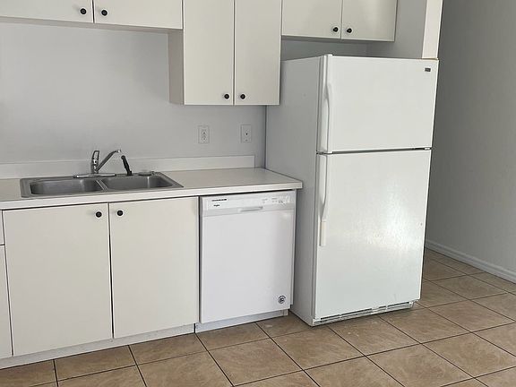 5th image of 650 Central Ave #9