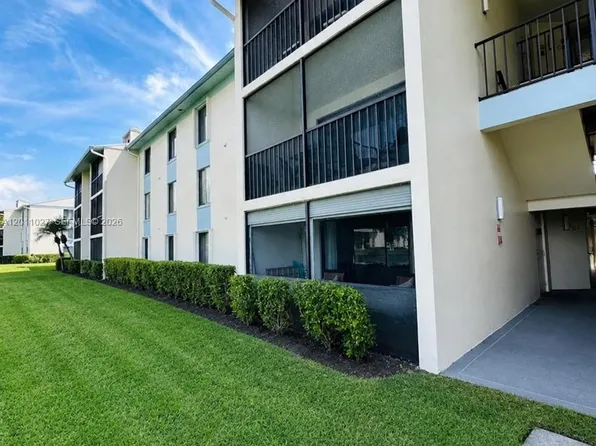 1110 Green Pine Blvd APT C1, West Palm Beach, FL 33409
