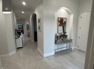 (Undisclosed Address), Bradenton, FL 34211