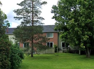 737 Robin Rd, Amherst, NY 14228