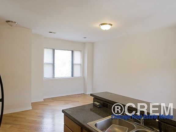 5th image of 7613 N Bosworth Ave APT 2E