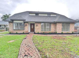 4106 Clovernook Ln, Seabrook, TX 77586