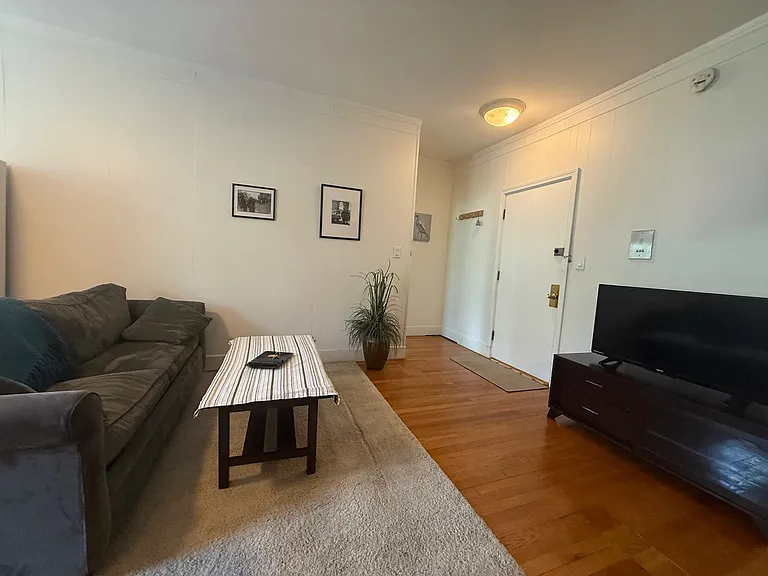 36 Winchester St #7 — Photo 3